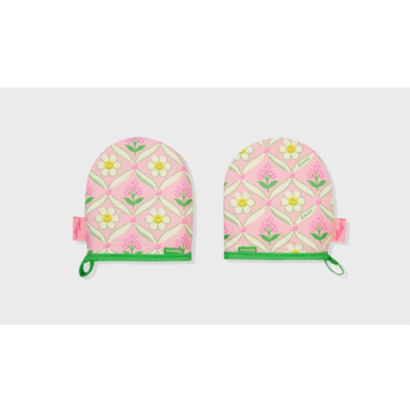 Wiggle Wiggle X Kieunse - Kitchen Gloves & Apron Set