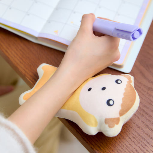 Maru Is a Puppy - Wrist Cushion