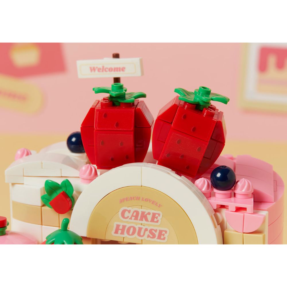 Kakao Friends - Apeach Strawberry Cake Desert Brick Figure