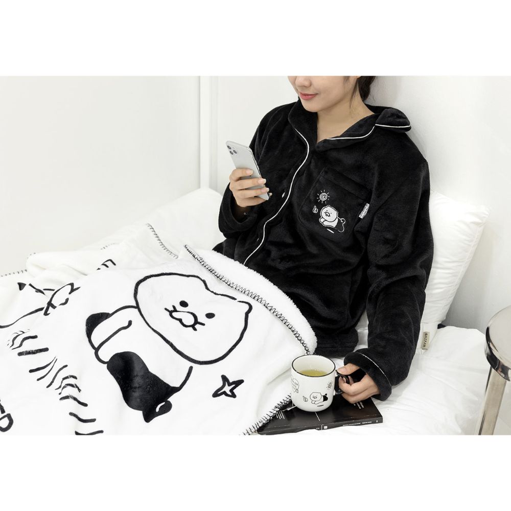 Kakao Friends - Doodle Doodle Ryan & Choonsik Large Fleece Blanket