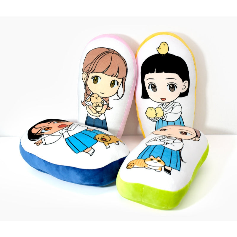 Jeong-Nyeon - Shaped Cushion