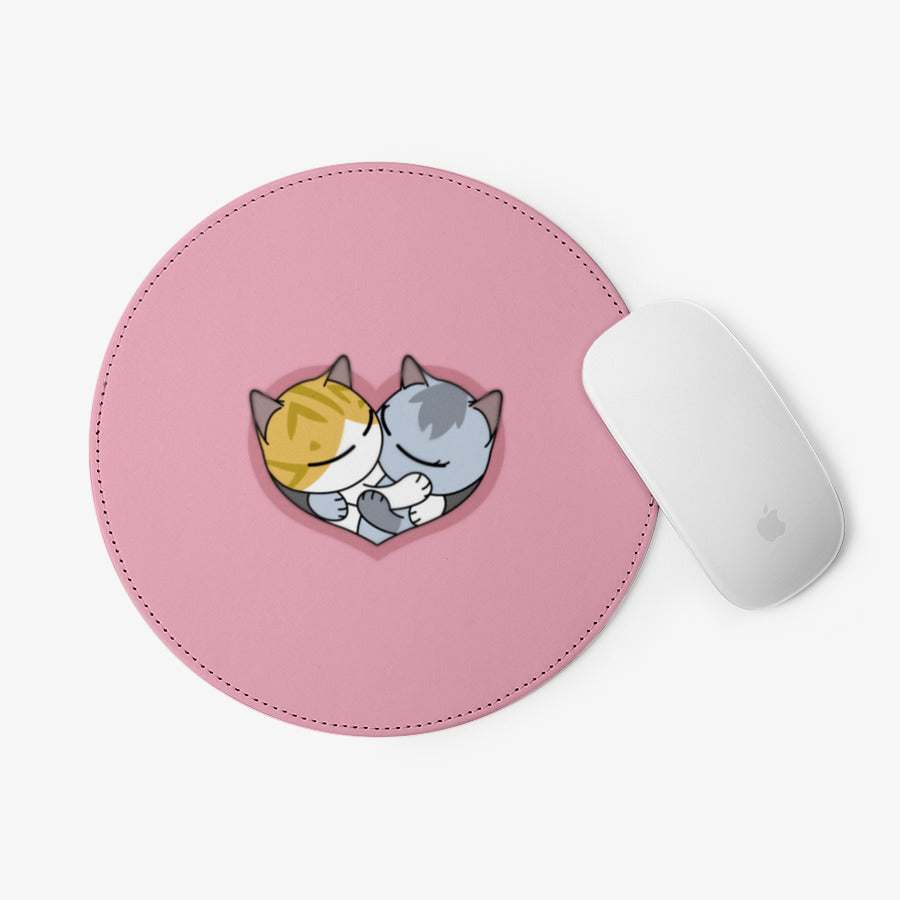 Good Gil - Pink in Love Mousepad