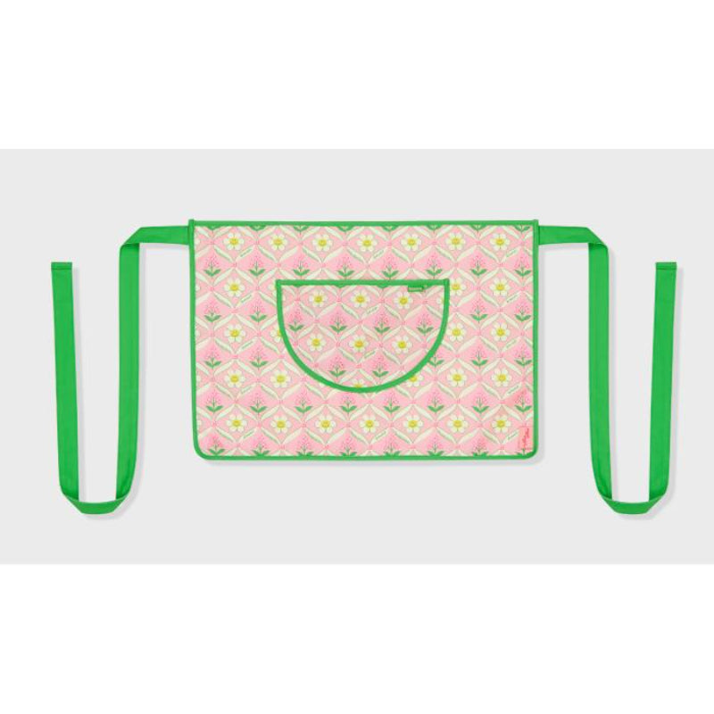 Wiggle Wiggle X Kieunse - Oven Gloves & Short Apron Set