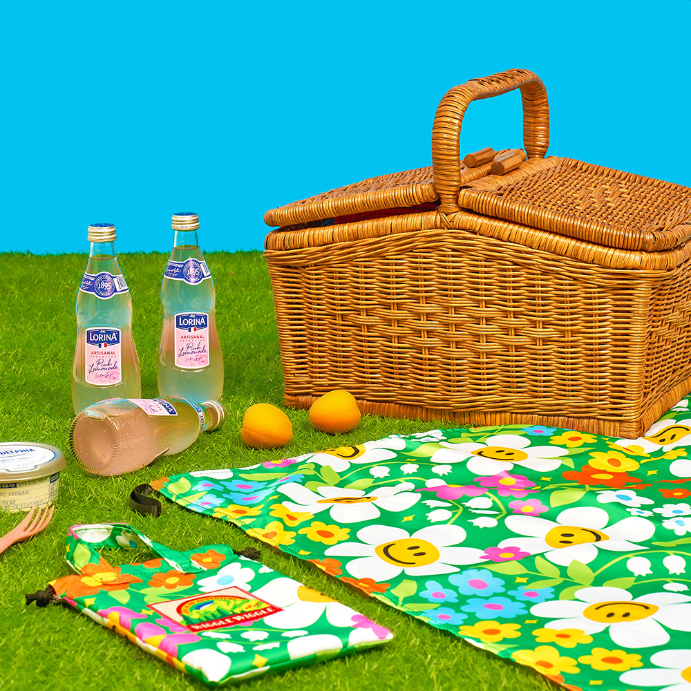 Wiggle Wiggle - Colorful Picnic Mat