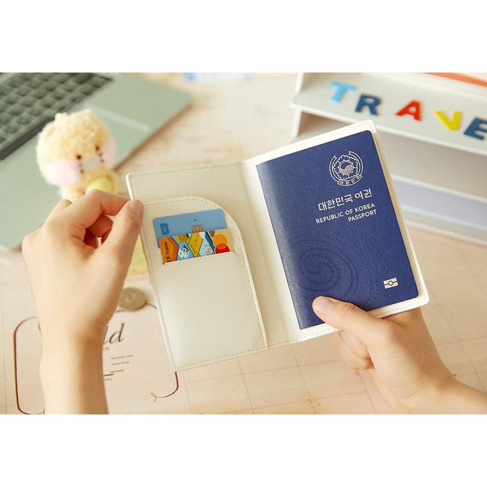 Kakao Friends - Little Friends What's in My Luggage Passport Case