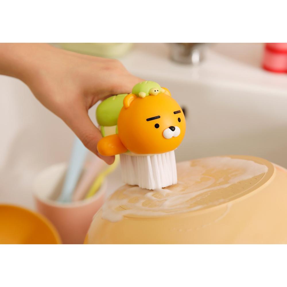 Kakao Friends - Ryan Melon Bread Turtle Cleaning Brush