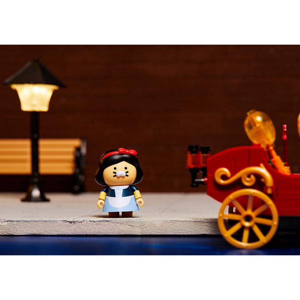 Kakao Friends - Choonsikverse Parade Snow White Brick Figure