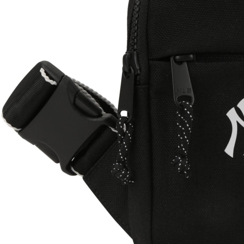  Túi MLB Monogram Mini Crossbody Bag New York Yankees