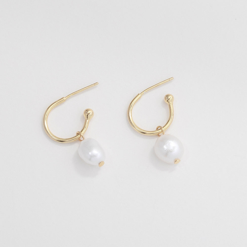 OST - Trendy Freshwater Pearl Earrings