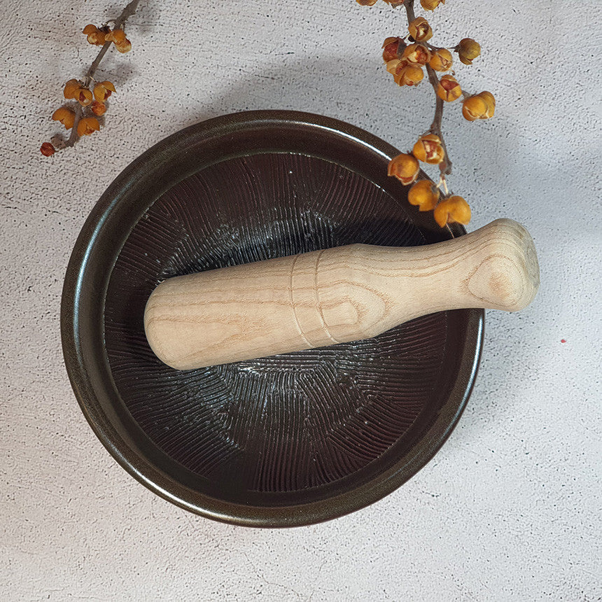 Bosan Pottery - Onggi Mortar with Pestle