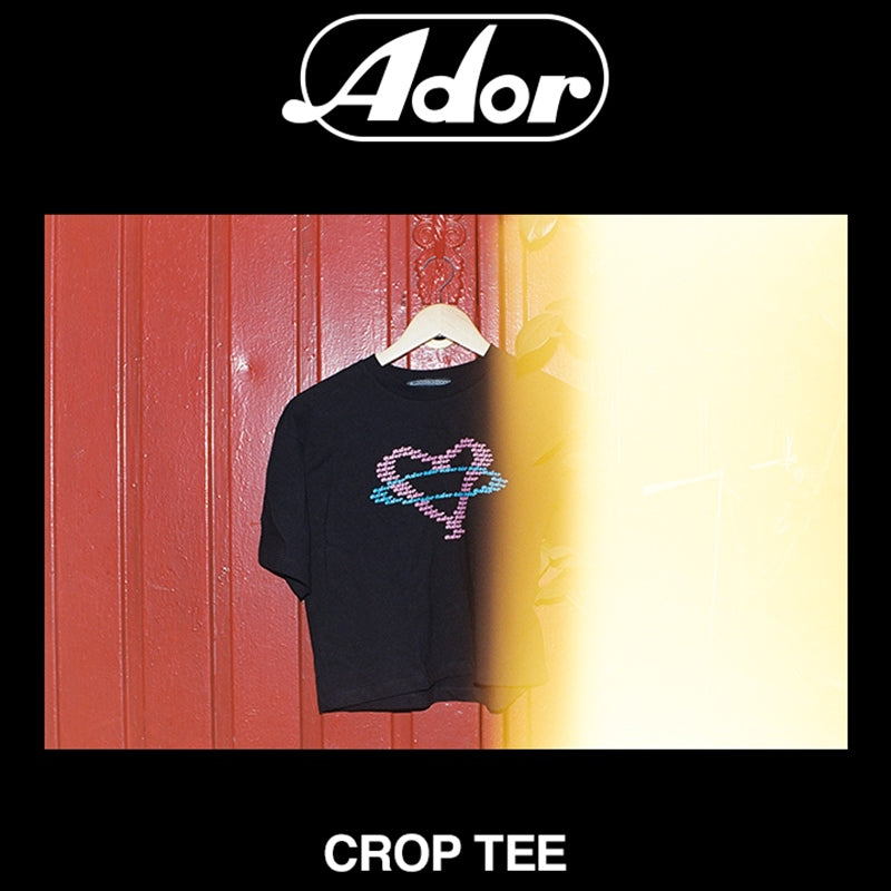 NewJeans - ADOR - Crop Tee