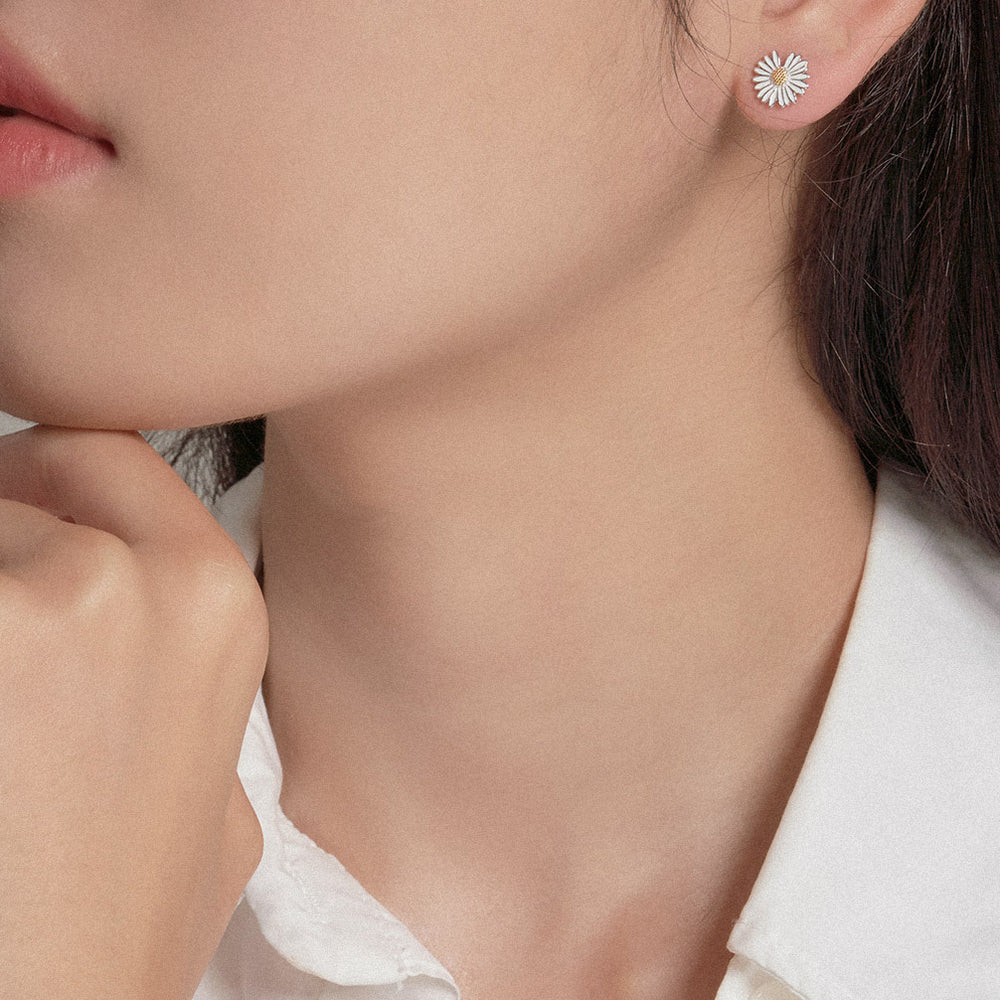 OST - Slit Daisy Silver Earrings