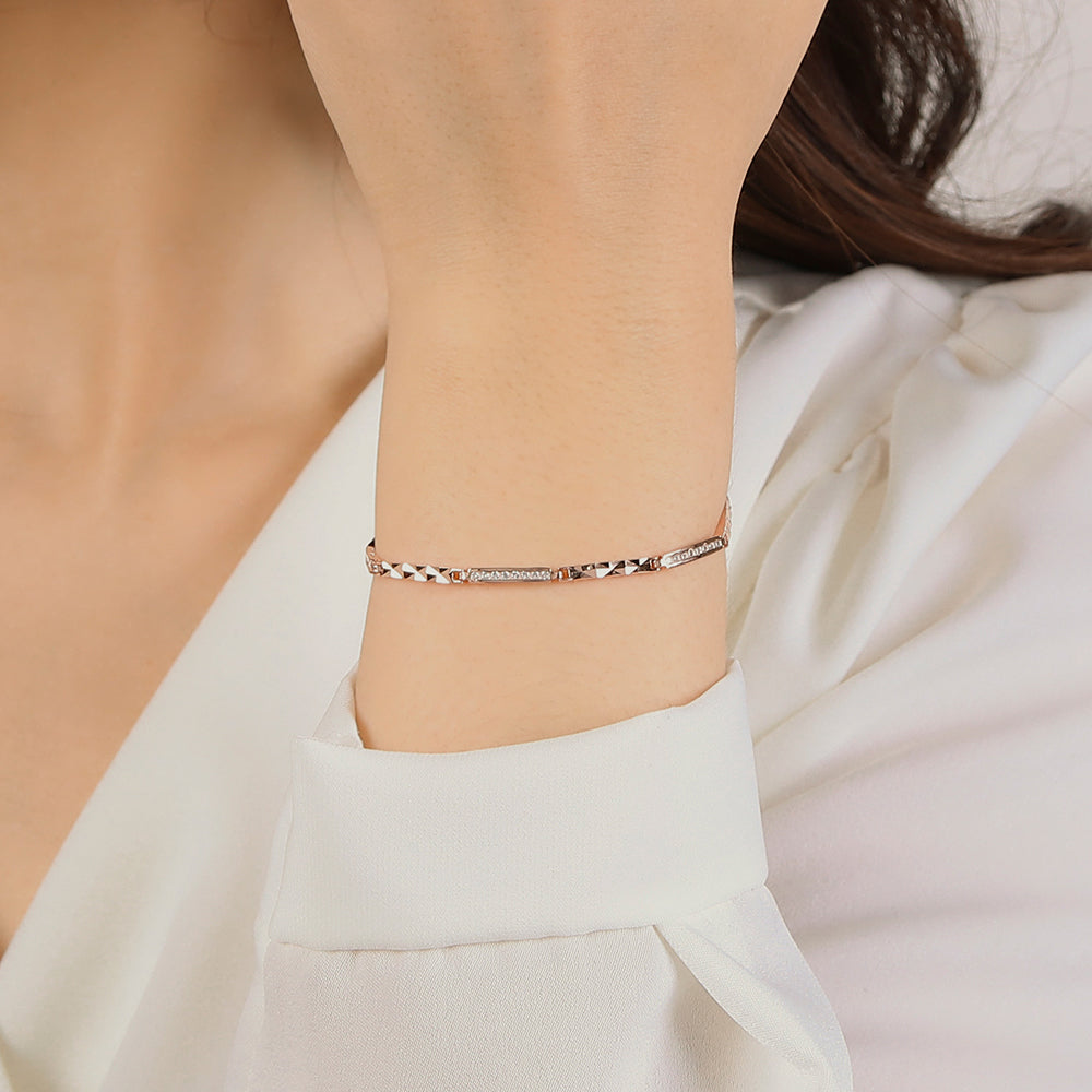 CLUE - Shining Cutting Cue Silver Bracelet