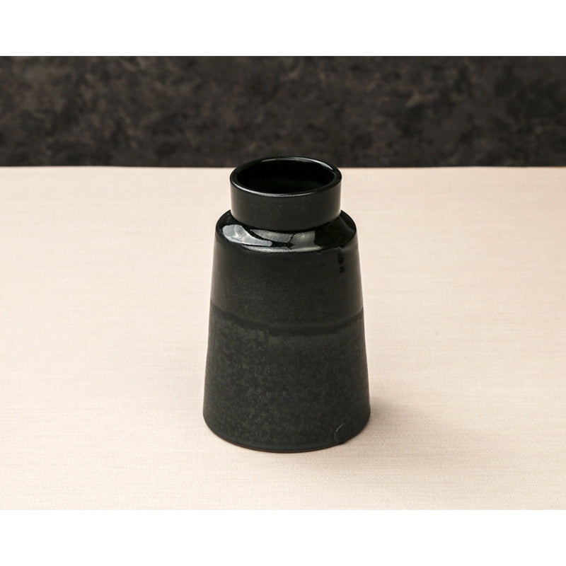 Chaora - Black Two Tone Vase