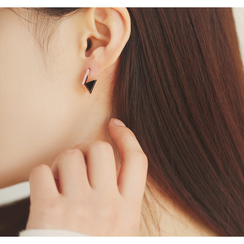 OST - Glam Onyx Half Earrings