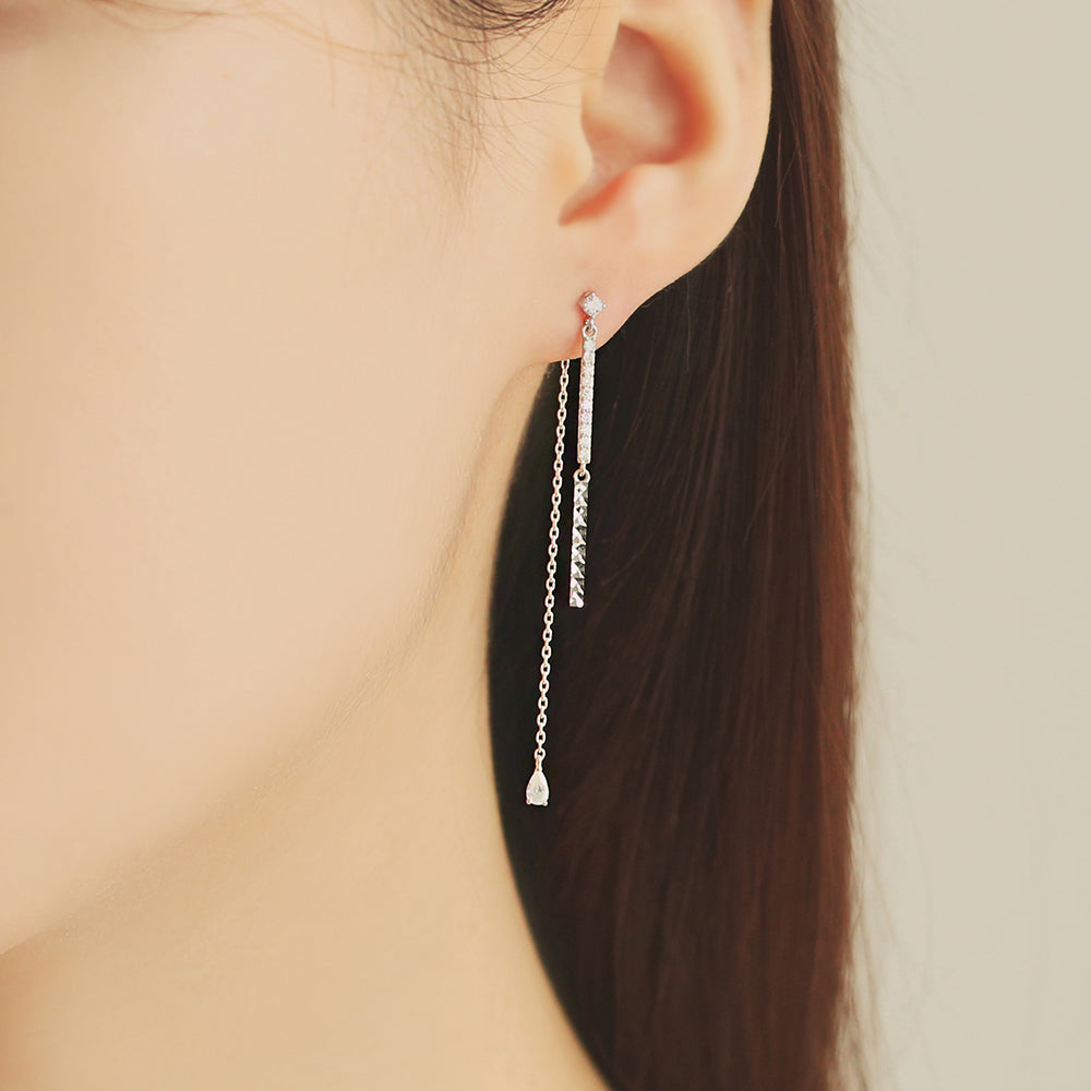 OST - Silver Glitter Chain Unbalanced Drop Earrings