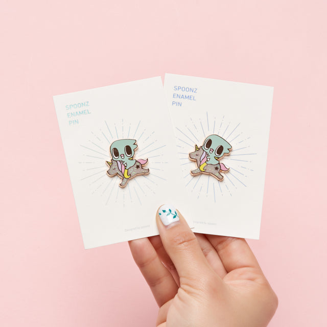 Spoonz x NU'EST - Glitter Enamel Pin