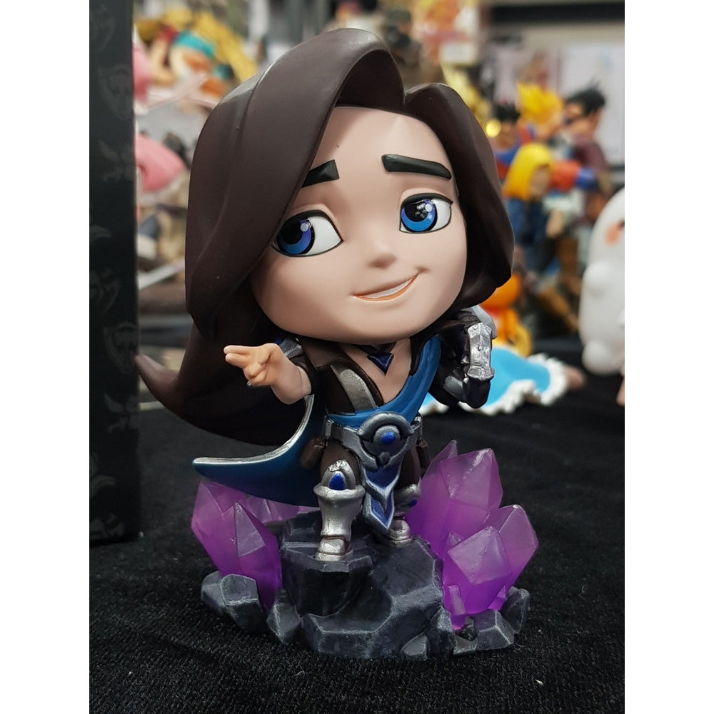 League of Legends - Taric Figurine