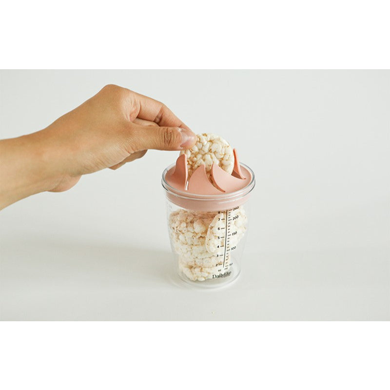 Dailylike x 10x10 - BonBon Strawberry Silicone Snack Cap